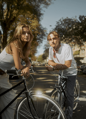 City (8 Speed)